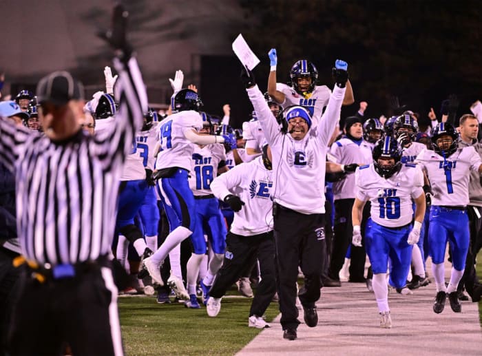 Loyola Academy Lincoln Way East Illinois 8A football November 25 2023 Tim Vizer 24627
